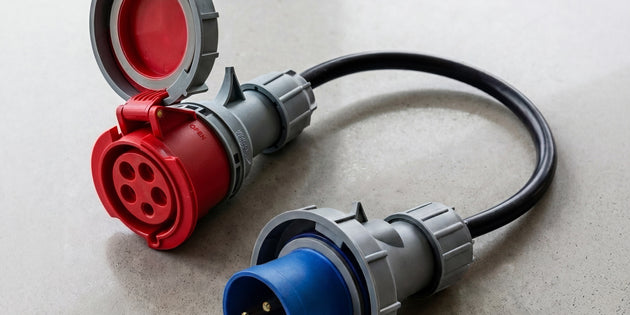 16A 5-polet til 32A 3-polet CEE adapter