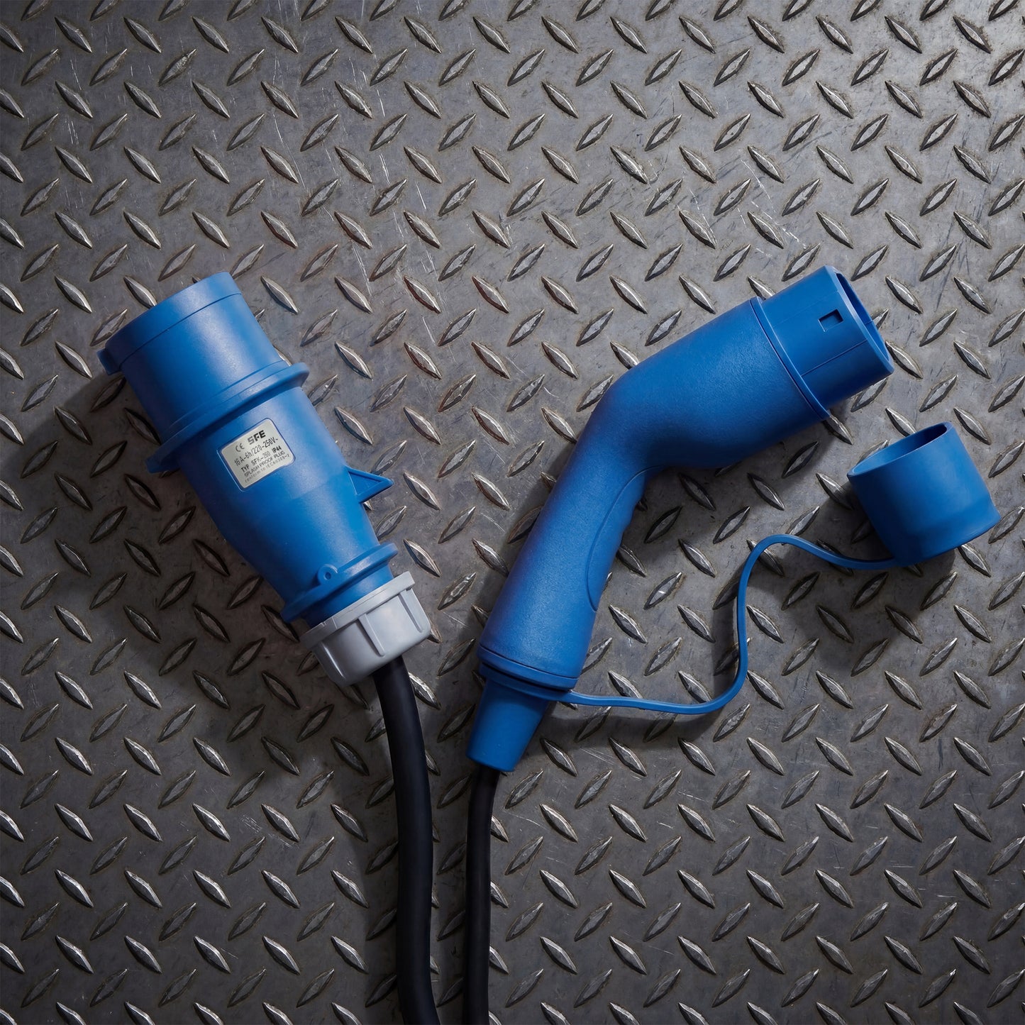 Voldt® Transportabel lader til bil CEE | 1 faset | 8A-16A | 3.7kW + APP